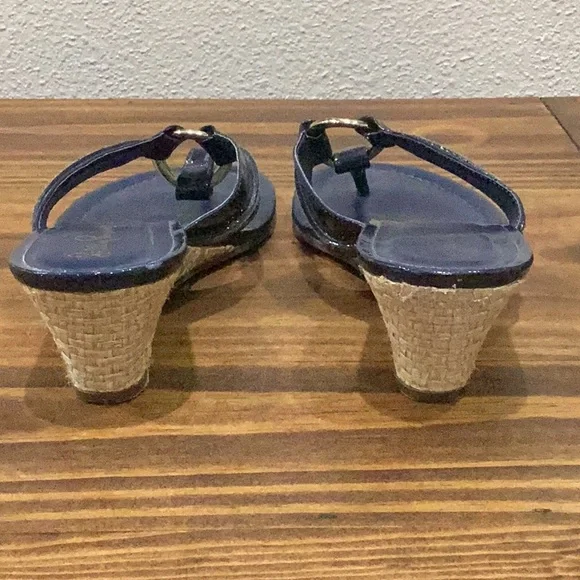 Preowned Lilly Pulitzer Wedge Sandals Dark Blue Size 7.5 (Item#S041) - Picture 7 of 9